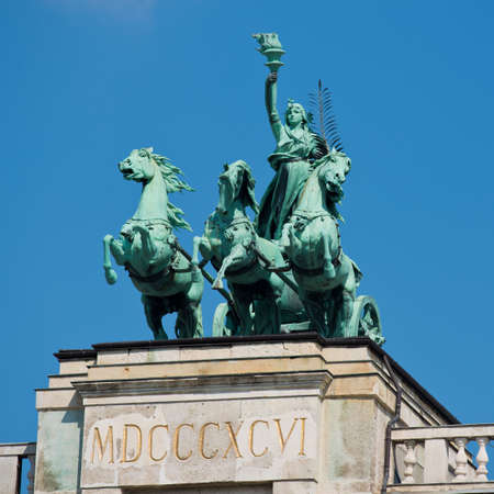 Chariot statue on the top of ethnographic museumのeditorial素材