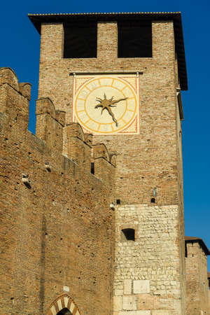 Tower of the medieval castle of Castelvecchio, one of the symbols of Veronaのeditorial素材