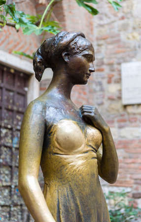 Statue of Juliet Capuleti, from the drama Romeo and Julietの写真素材