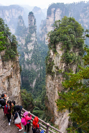 The peaks of Zhangjiajie National Forest that inspired the scenography of Avatar Hallelujiah Mountainsの写真素材