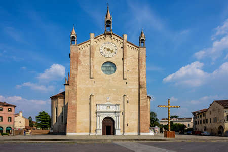 Santa Maria Assunta in the main square of the walled city of Montagnanaの写真素材