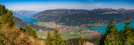 Brienzersee seen from the topo of the peaks between Schynighe Platte and Faulhornの写真素材