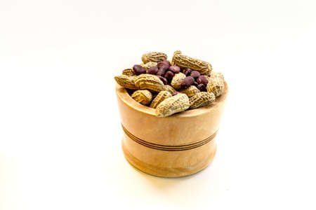 Take three quarters of a bowl with peanuts with peel