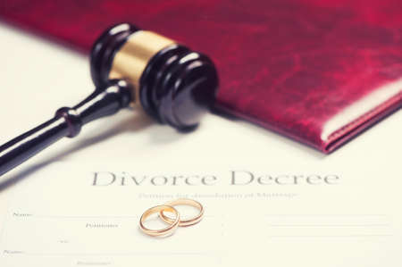 Divorce decreeの写真素材