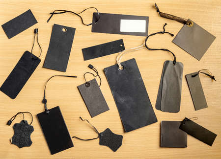 Blank tag on wooden backgroundの写真素材