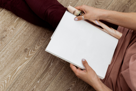 woman reading a magazineの写真素材