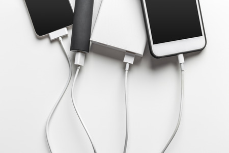 phone mobile connect to battery power bank