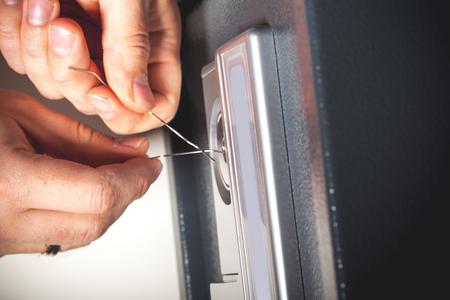 Security Breach - Safe Picking Concept