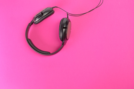 headphones on pink backgroundの写真素材