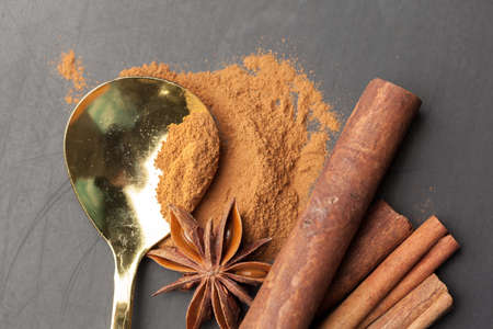 Cinnamon sticksの写真素材