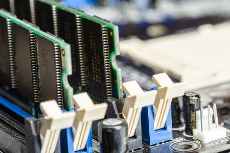 Computerchip, Technology and Electronics Industry