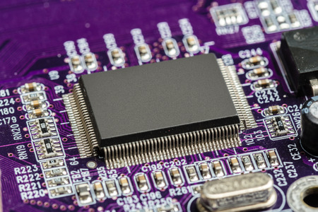 Computerchip, Technology and Electronics Industry