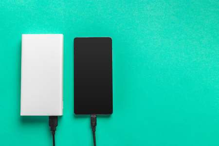 phone mobile connect to battery power bank