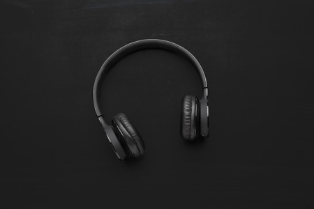 Wireless headphones
