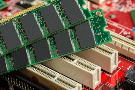 Computerchip, Technology and Electronics Industry