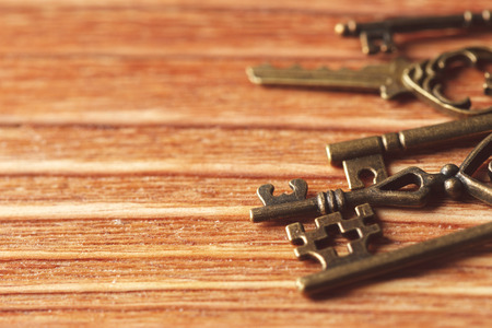 old key on wooden tableの写真素材