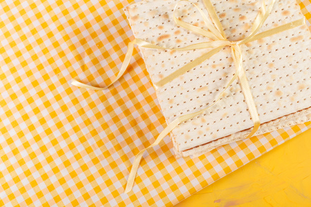 Jewish traditional Passover matzo breadの写真素材