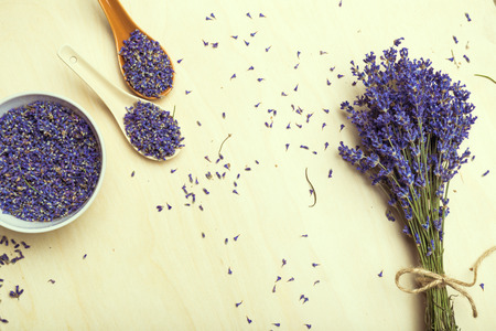 spoon of dry lavendersの写真素材