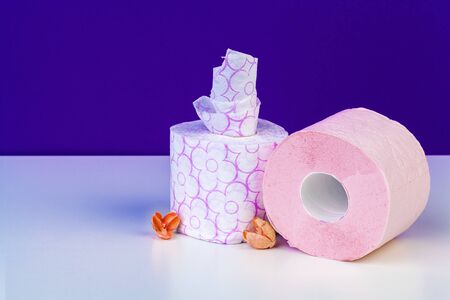 toilet paper rolls with natural flowers close upの写真素材