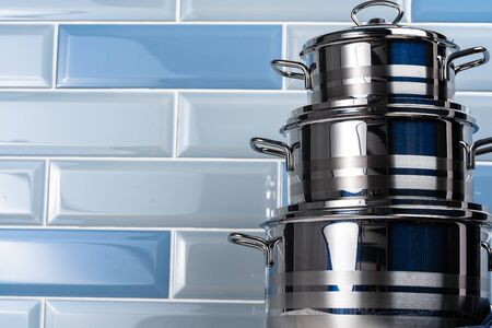 Close up photo of cookware set on wooden kitchen counterの写真素材