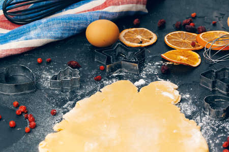 Process of cooking ginger bread cookies close upの写真素材