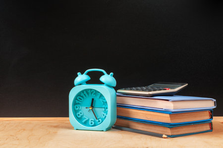 Banner Concept Back To School Alarm Clockの写真素材