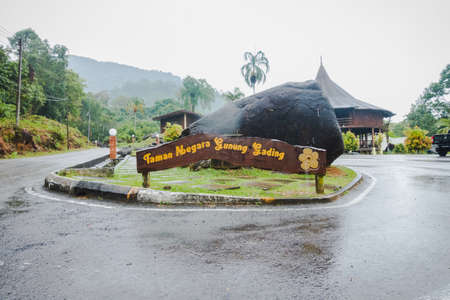 The signboard of Taman Negara Gunung Gading or Gunung Gading National Park, Lundu, house of the Rafflesia in Sarawakのeditorial素材