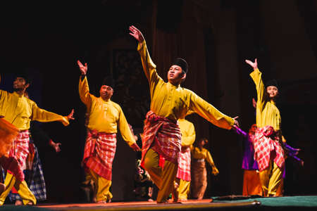 A Sarawakian Traditional dance by Sarawakian Malay people in Sarawak Cultural Villageのeditorial素材
