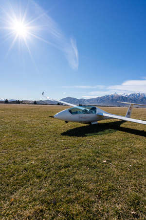 Gliding in Omarama is one of the favourite activity to do in New Zealandのeditorial素材