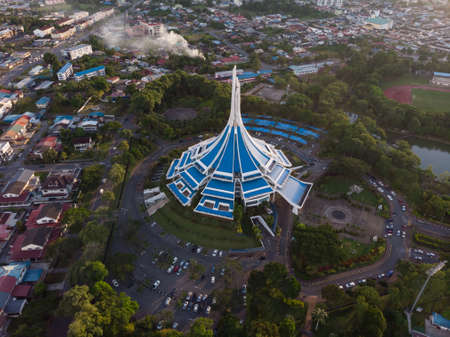 aerial view of "Majlis Bandaraya Kuching Selatan" building. Located near Padungan Road The Council of the City of Kuching South is the city councilのeditorial素材