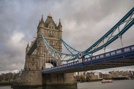 Tower Bridge, London on a Cloudy Dayのeditorial素材