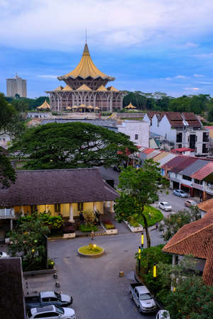 Dewan Undangan Negeri Sarawak during Sunset.のeditorial素材