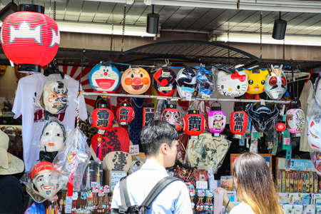 The street view of Asakusa, Tokyo. Asakusa is place where people shops for souvenir and foods in Tokyo.のeditorial素材