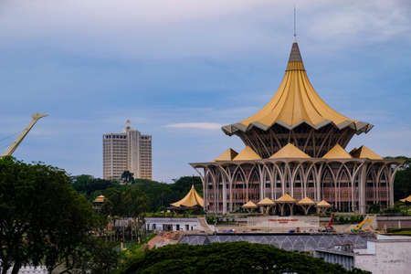 Dewan Undangan Negeri Sarawak during Sunset.のeditorial素材