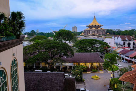 Dewan Undangan Negeri Sarawak during Sunset.のeditorial素材