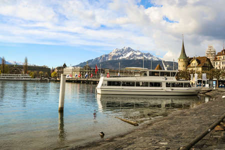 Lucerne is a city in central Switzerland, in the German-speaking portion of the country. Lucerne is the capital of the canton of Lucerne and part of the district of the same nameのeditorial素材