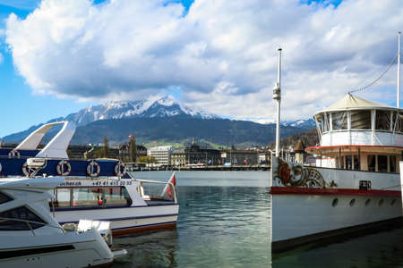 Lucerne is a city in central Switzerland, in the German-speaking portion of the country. Lucerne is the capital of the canton of Lucerne and part of the district of the same nameのeditorial素材