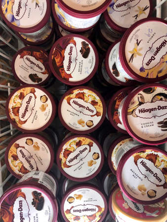 Variety of of Haagen Dazs icecream inside a chillerのeditorial素材