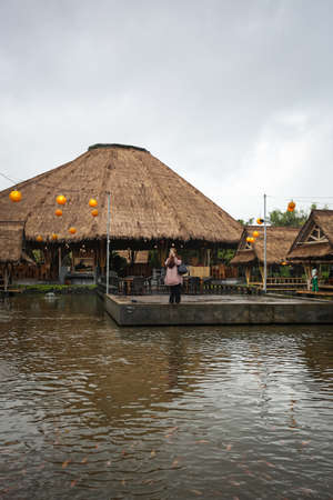 Bale Udang Mang Engking is a restaurant based on a bamboo building concept style, which provides Indonesian popular food,restaurant over water.のeditorial素材