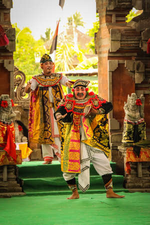 Balinese Traditional Barong Dance. In traditional Barong dance performances, he is portrayed in his struggles against Rangda, it is the popular part of Balinese culture.のeditorial素材