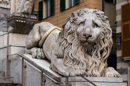 Lion statue in the cathedral of San Lorenzo in Genoa, Italyの写真素材