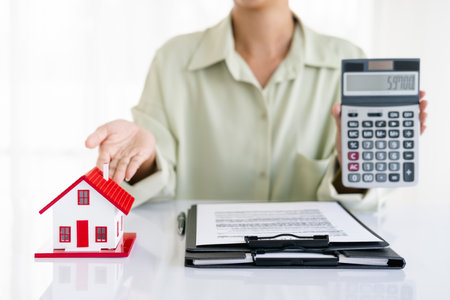 Real estate agents bid homes in the project to explain in detail to clients. Explain and present information about home and mortgage purchases. real estate trading ideasの写真素材