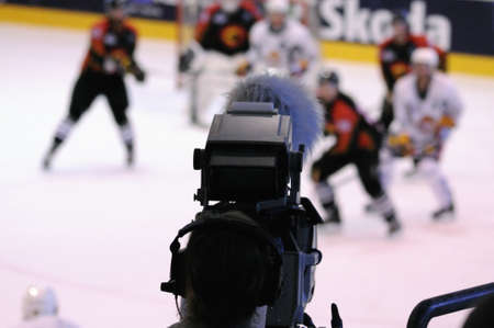 ZELL AM SEE, AUSTRIA - SEPTEMBER 3: Red Bulls Salute Tournament. TV Broadcast of Game Jokerit Helsinki vs. SC Bern (Result 0-2) on September 3, 2010 in Zell am Seeのeditorial素材