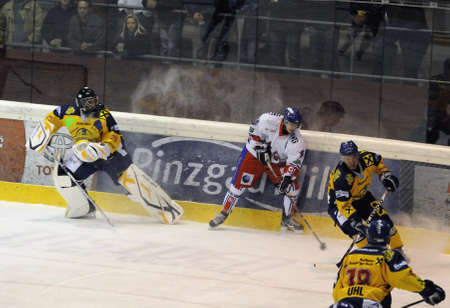 ZELL AM SEE, AUSTRIA - NOVEMBER 30: Austrian National League. Goalie Bartholomaeus leaving his crease. Game EK Zell am See vs. ATSE Graz (Result 0-4) on November 30, 2010, at hockey rink of Zell am Seeのeditorial素材