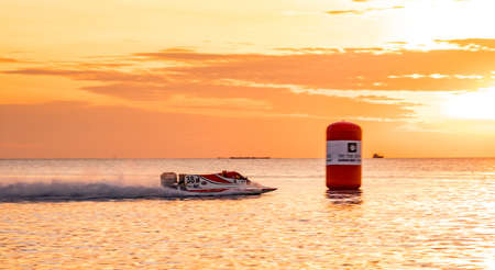 CHONBURI, THAILAND-NOVEMBER 25, 2017 :  boat with beautiful sky and sea with sunset in Bangsaen Power Boat 2017 at Bangsaen beach in Thailandのeditorial素材