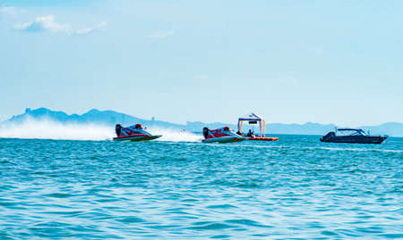 CHONBURI, THAILAND-NOVEMBER 26, 2017 : F3 boat with beautiful sky and sea in Bangsaen Power Boat 2017 at Bangsaen beach in Thailandのeditorial素材