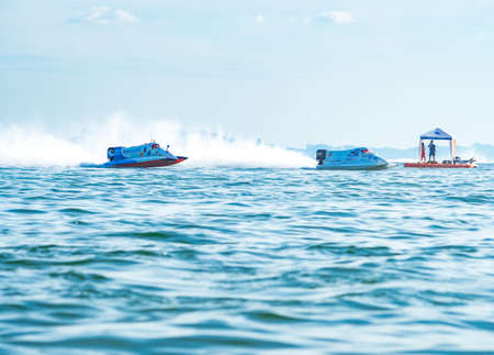 CHONBURI, THAILAND-NOVEMBER 26, 2017 : F1 boat in Bangsaen Power Boat 2017 at Bangsaen beach in Thailandのeditorial素材