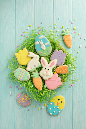 Easter decorated cookiesの写真素材