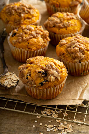Pumpkin muffins with oat and brown sugar crumbleの写真素材