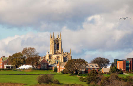 Scenic view of the seashore and residential area in Middleton, Rhode Island, from Second Beach Parkの写真素材